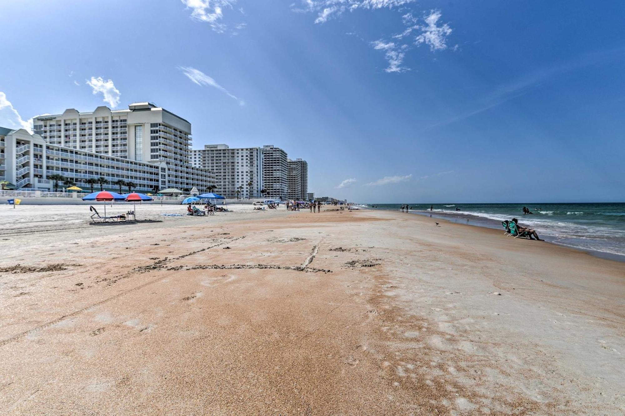 Dreamy Daytona Studio With Beach Access! 데이토나 비치 외부 사진